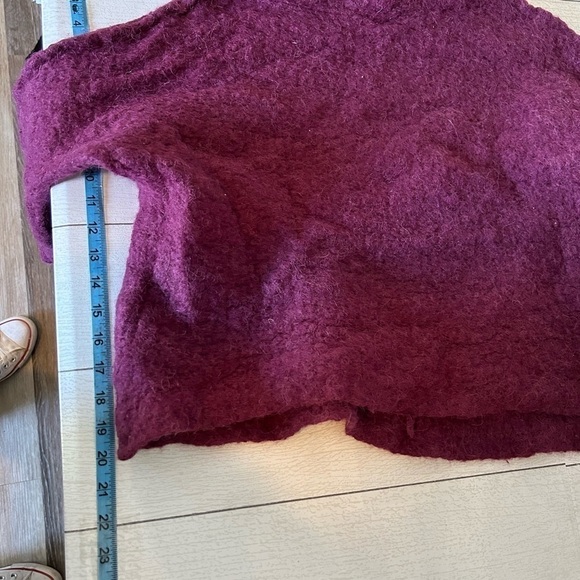 Free people 89% alpaca wool mix neck cropped sweater size large - Picture 8 of 8